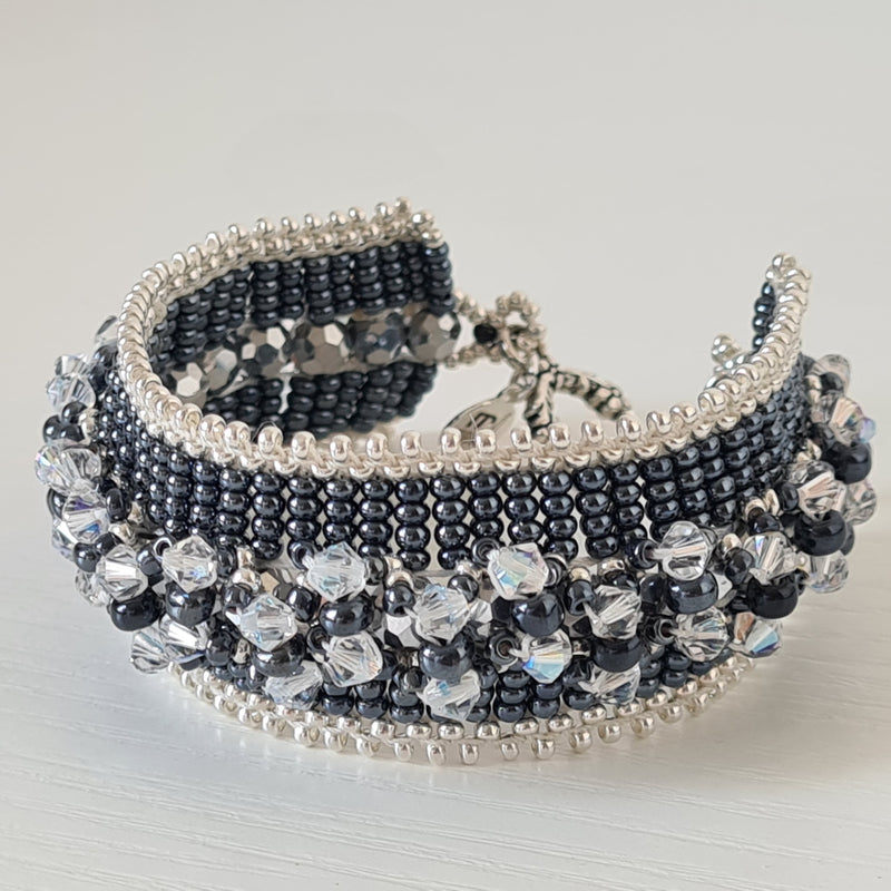 Lade das Bild in Galerie -Viewer, Mirrela Pearls Armband VIENNA ROYAL MONDSHINE
