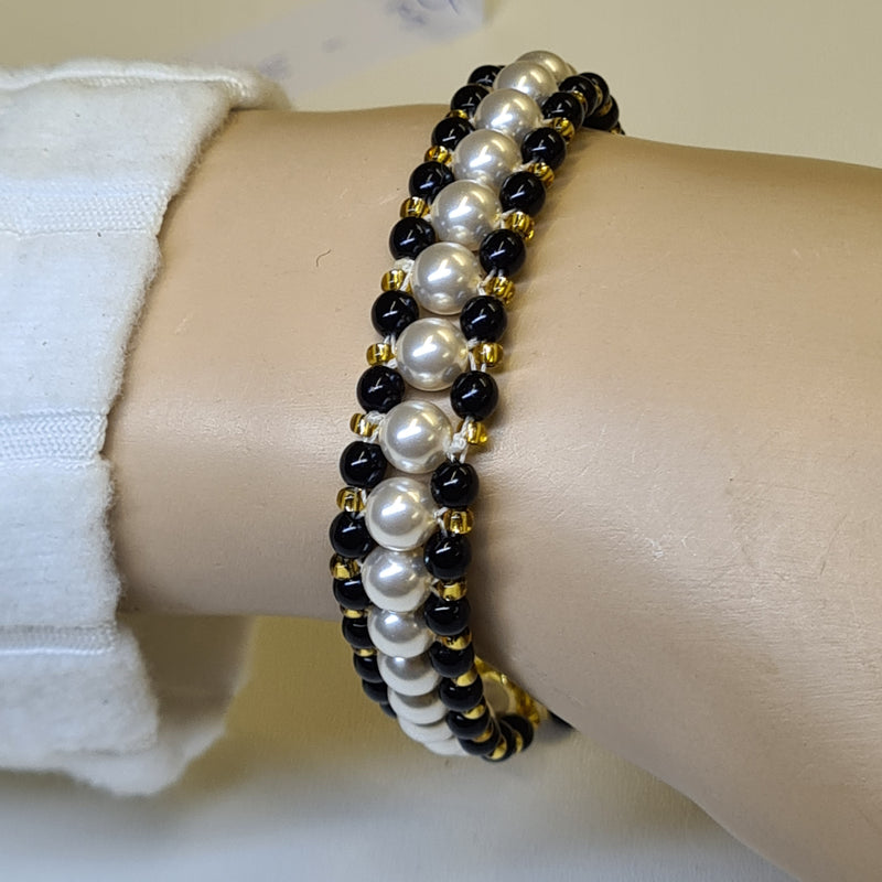 Lade das Bild in Galerie -Viewer, Mirrela Pearls Armband SEA PASSION BLACK
