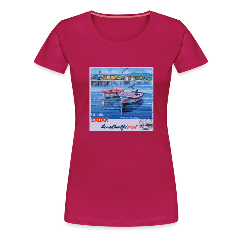 Lade das Bild in Galerie -Viewer, Frauen Premium T-Shirt Zwei Boote in Zadar mit Hintergrund - dunkles Pink
