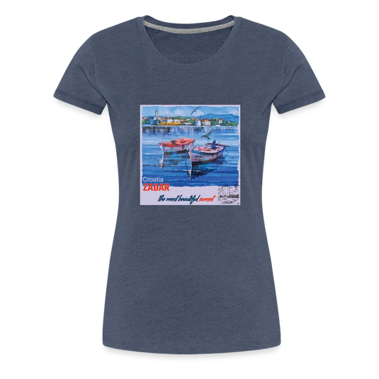 Frauen Premium T-Shirt Zwei Boote in Zadar mit Hintergrund - Blau meliert